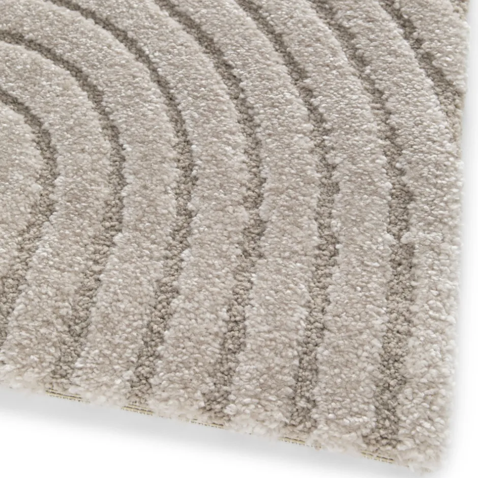Online Drawer ESTEBAN Tapis contemporain à motif géométrique